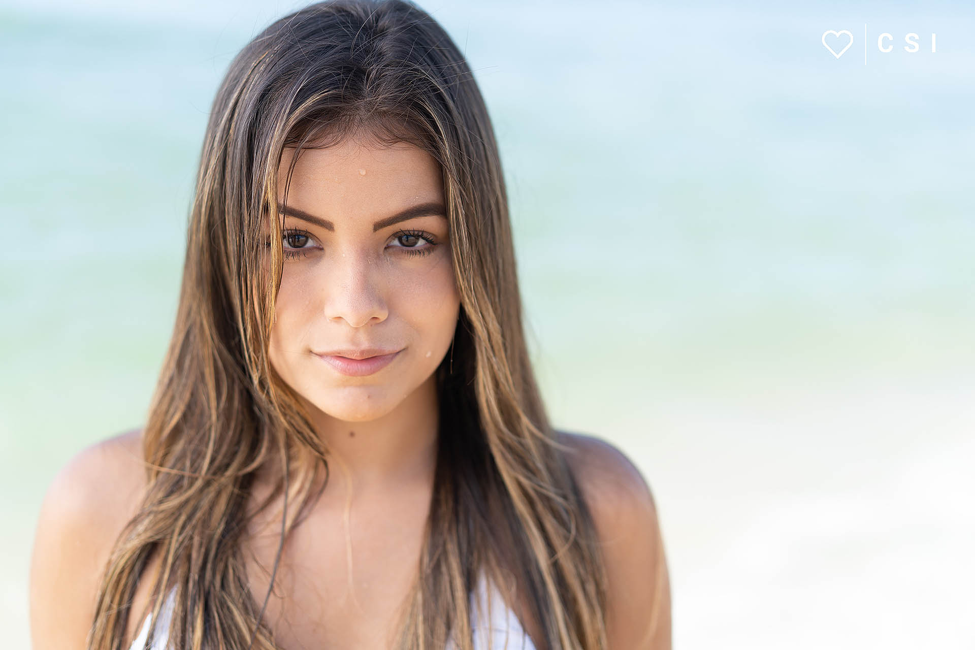 Ensaio fotografico modelo Milena Caravalho na Praia de Biquini Branco