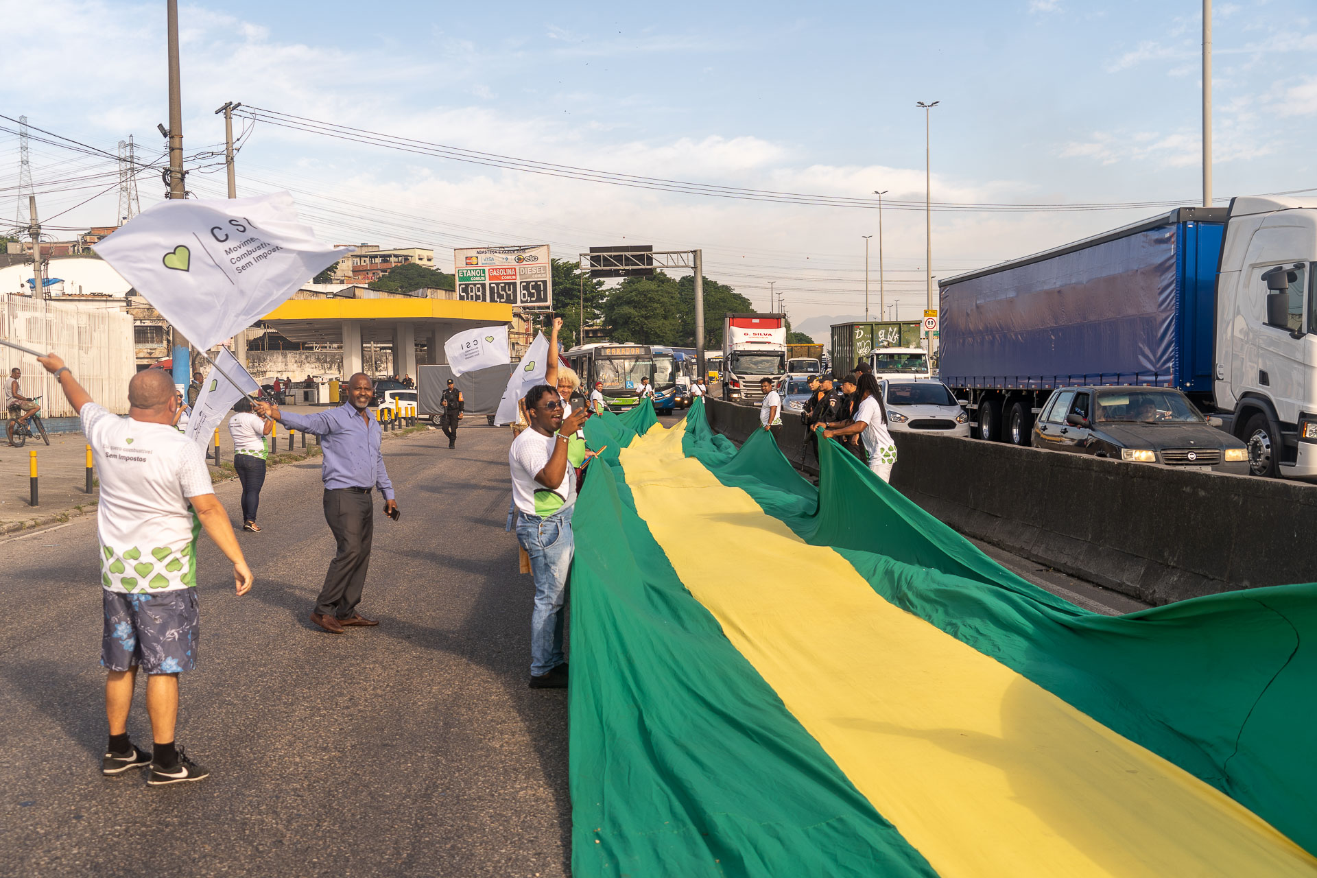 Protesto de Maio do CSI Na Av BRASIL